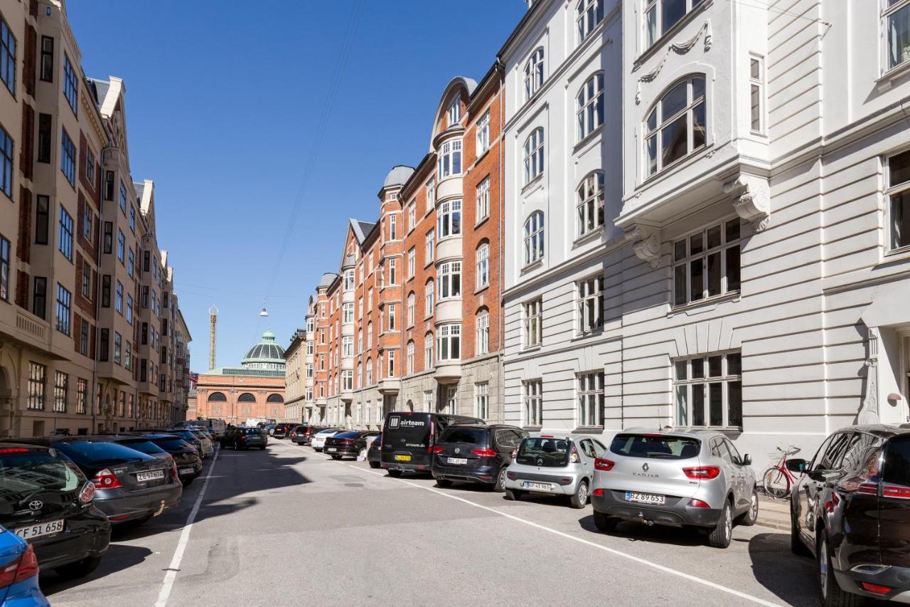 Lovely 3Br Manor Apartment 5 Min From Tivoli Gardens Copenhaga Exterior foto