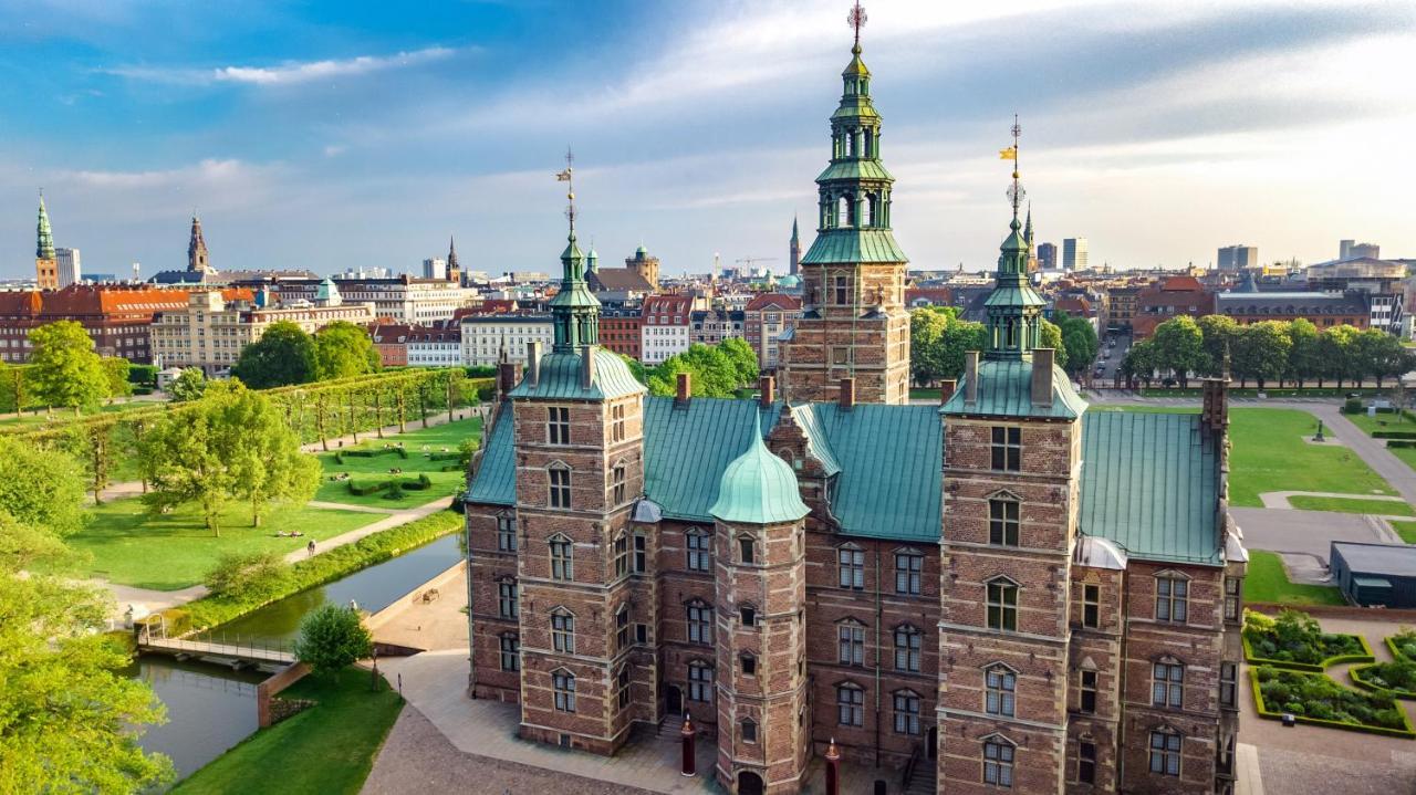 Lovely 3Br Manor Apartment 5 Min From Tivoli Gardens Copenhaga Exterior foto
