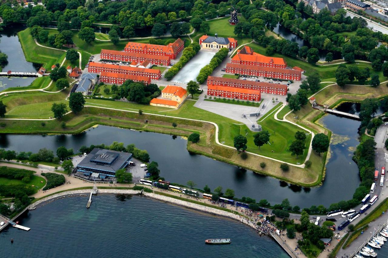 Lovely 3Br Manor Apartment 5 Min From Tivoli Gardens Copenhaga Exterior foto