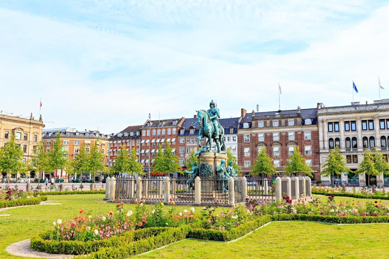 Lovely 3Br Manor Apartment 5 Min From Tivoli Gardens Copenhaga Exterior foto