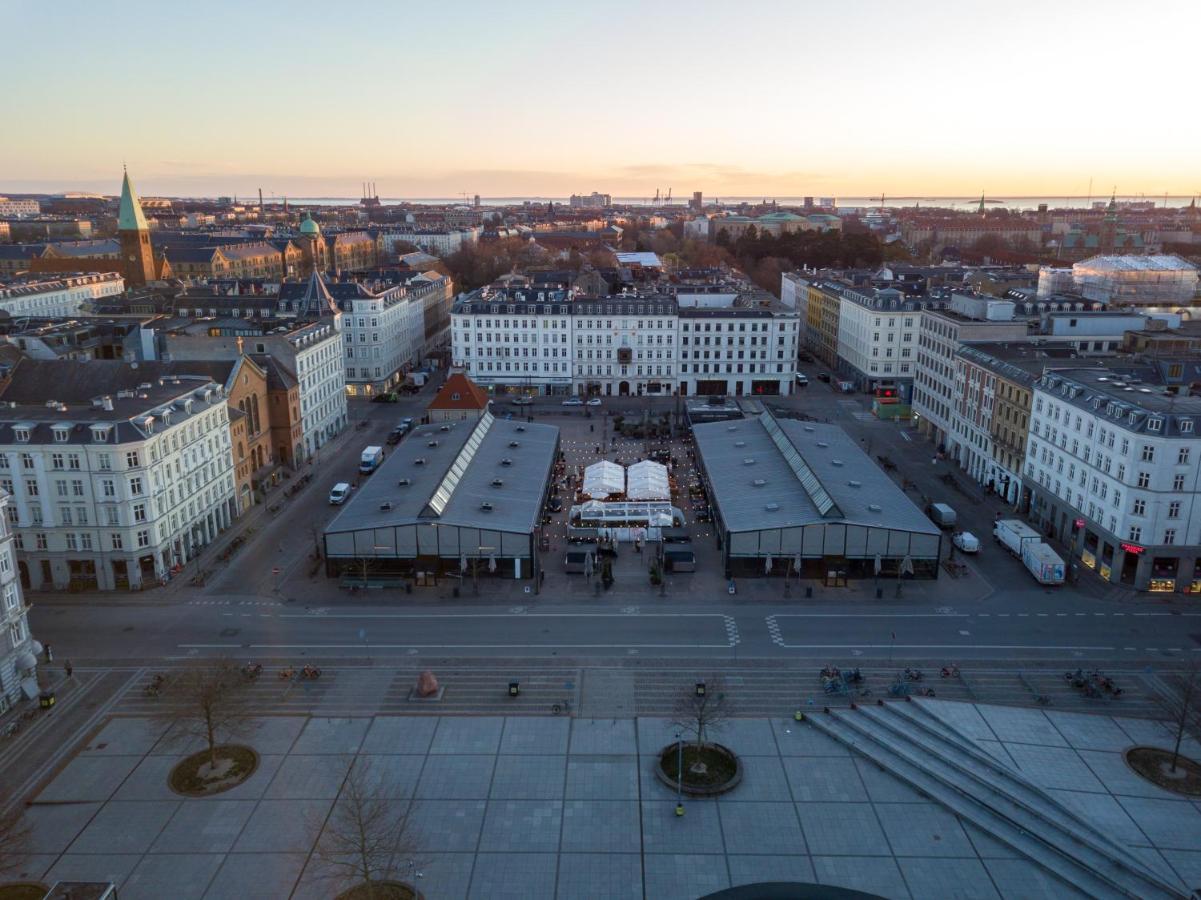 Lovely 3Br Manor Apartment 5 Min From Tivoli Gardens Copenhaga Exterior foto
