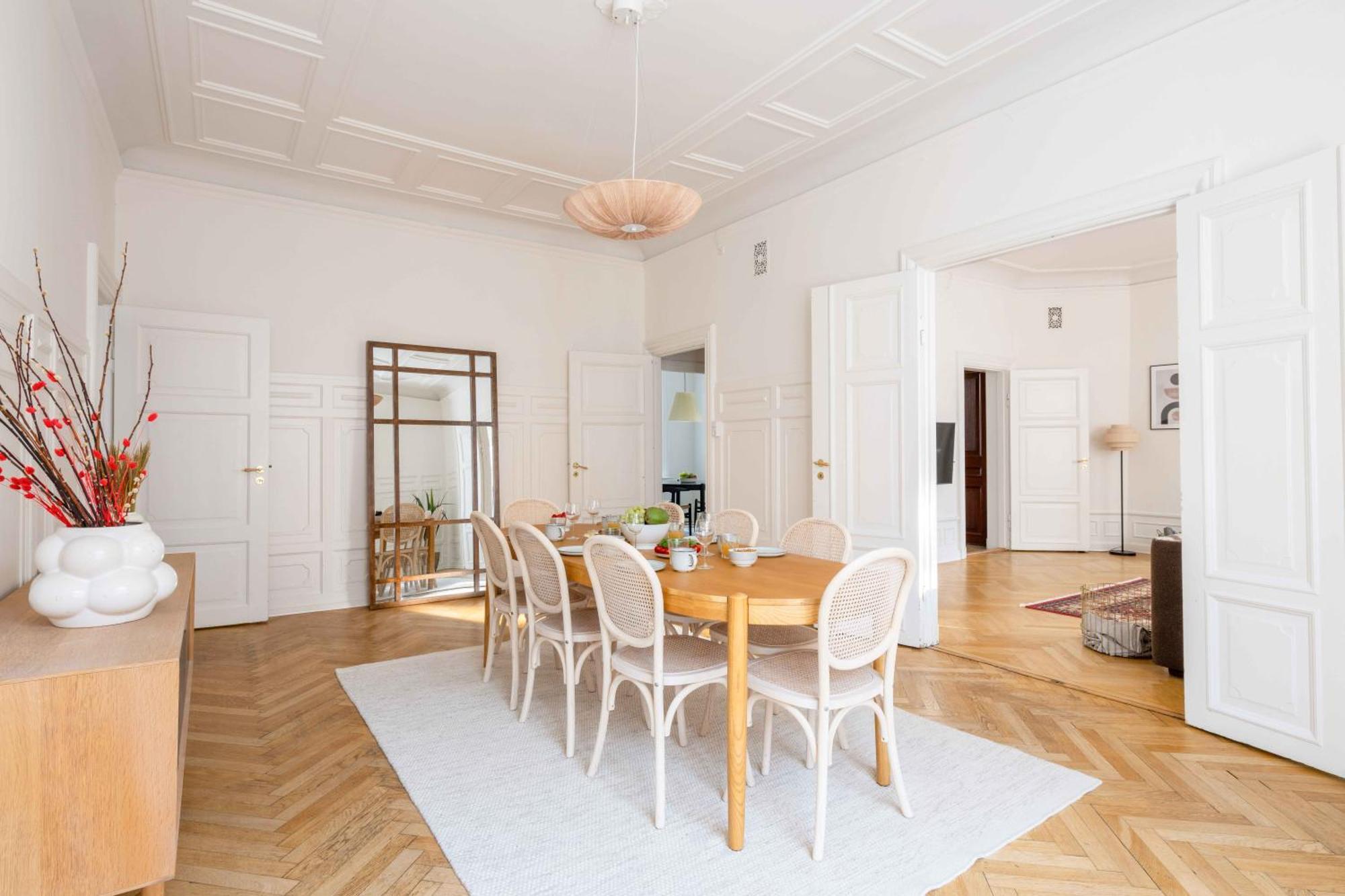 Lovely 3Br Manor Apartment 5 Min From Tivoli Gardens Copenhaga Exterior foto