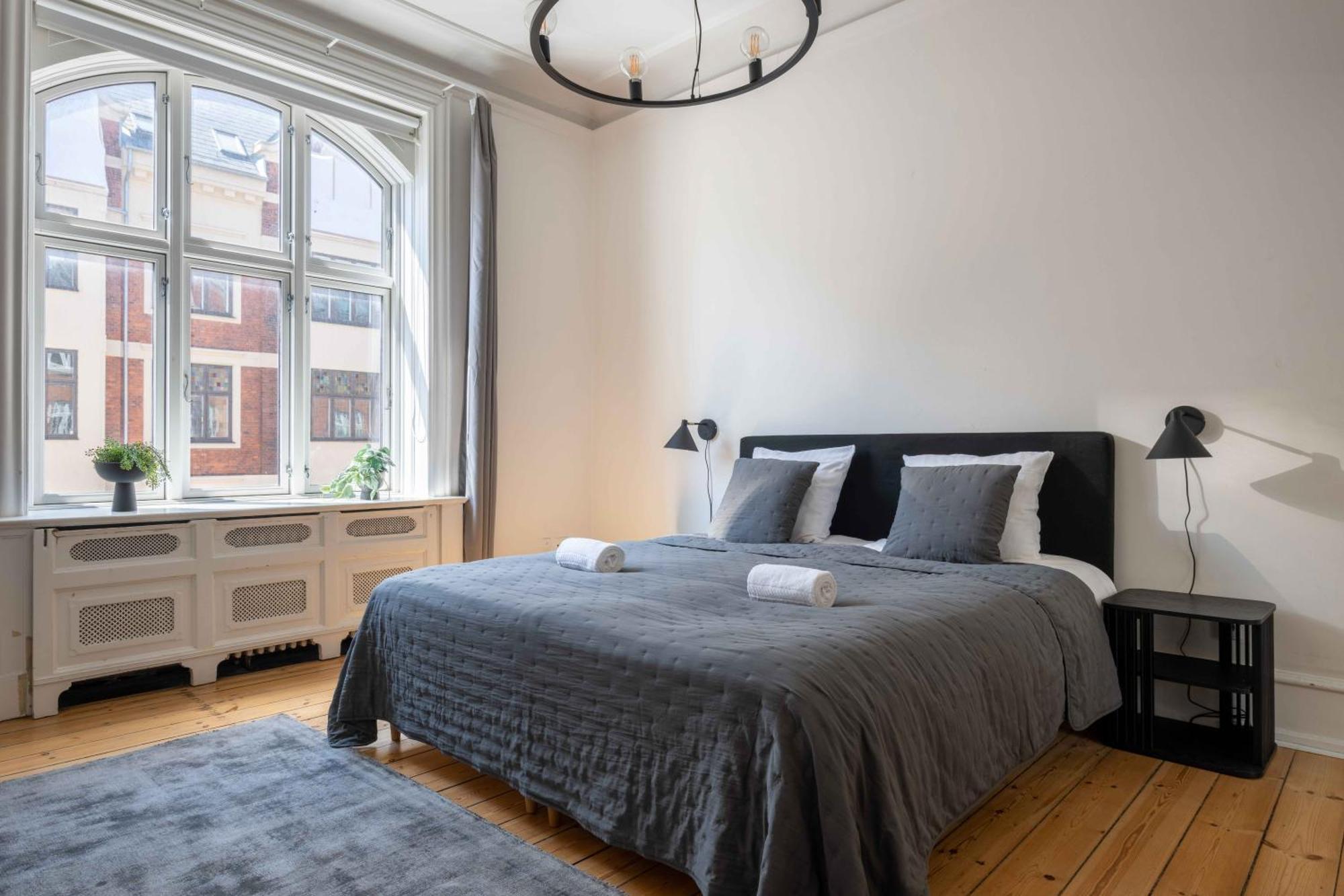Lovely 3Br Manor Apartment 5 Min From Tivoli Gardens Copenhaga Exterior foto