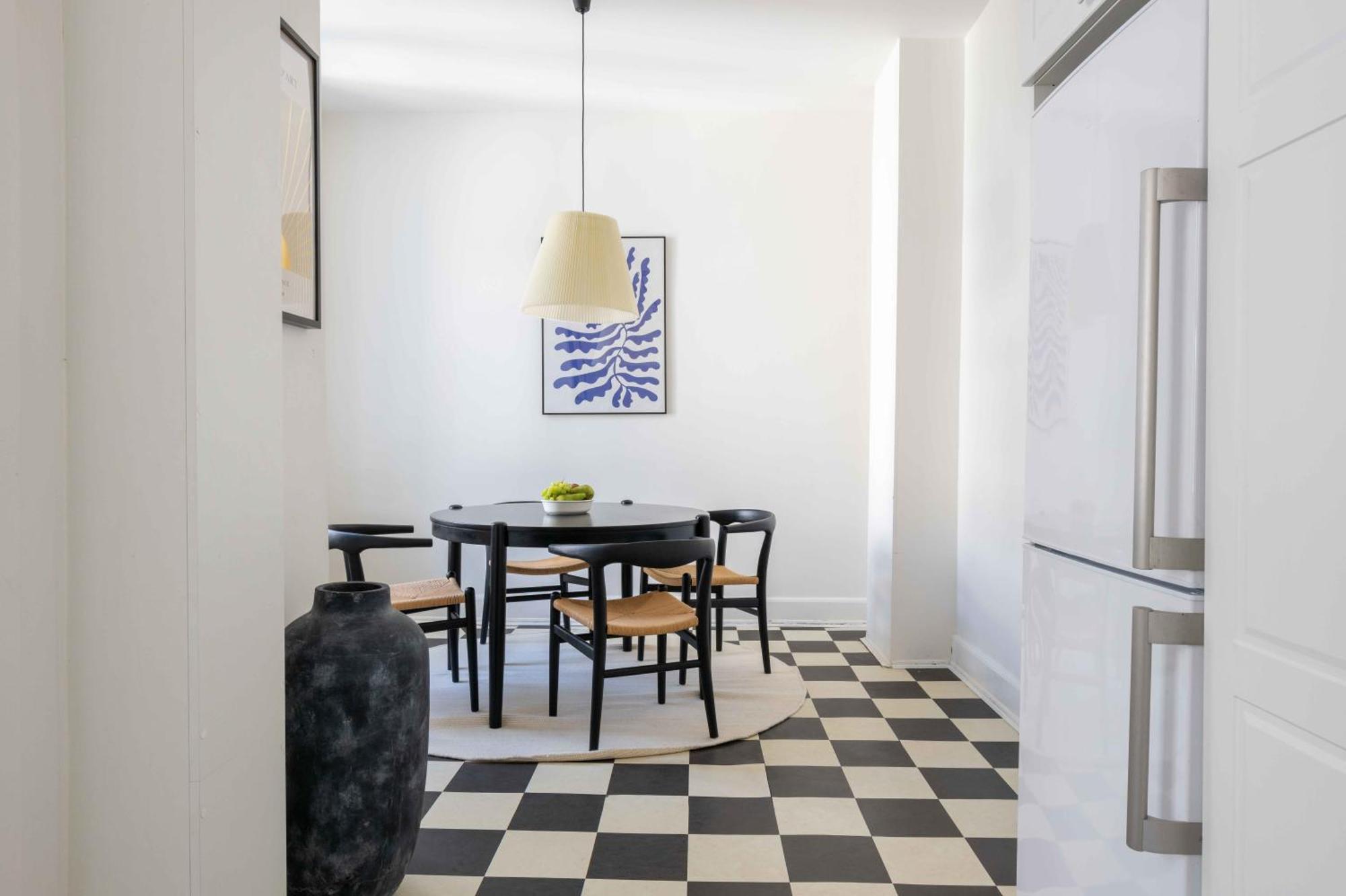 Lovely 3Br Manor Apartment 5 Min From Tivoli Gardens Copenhaga Exterior foto