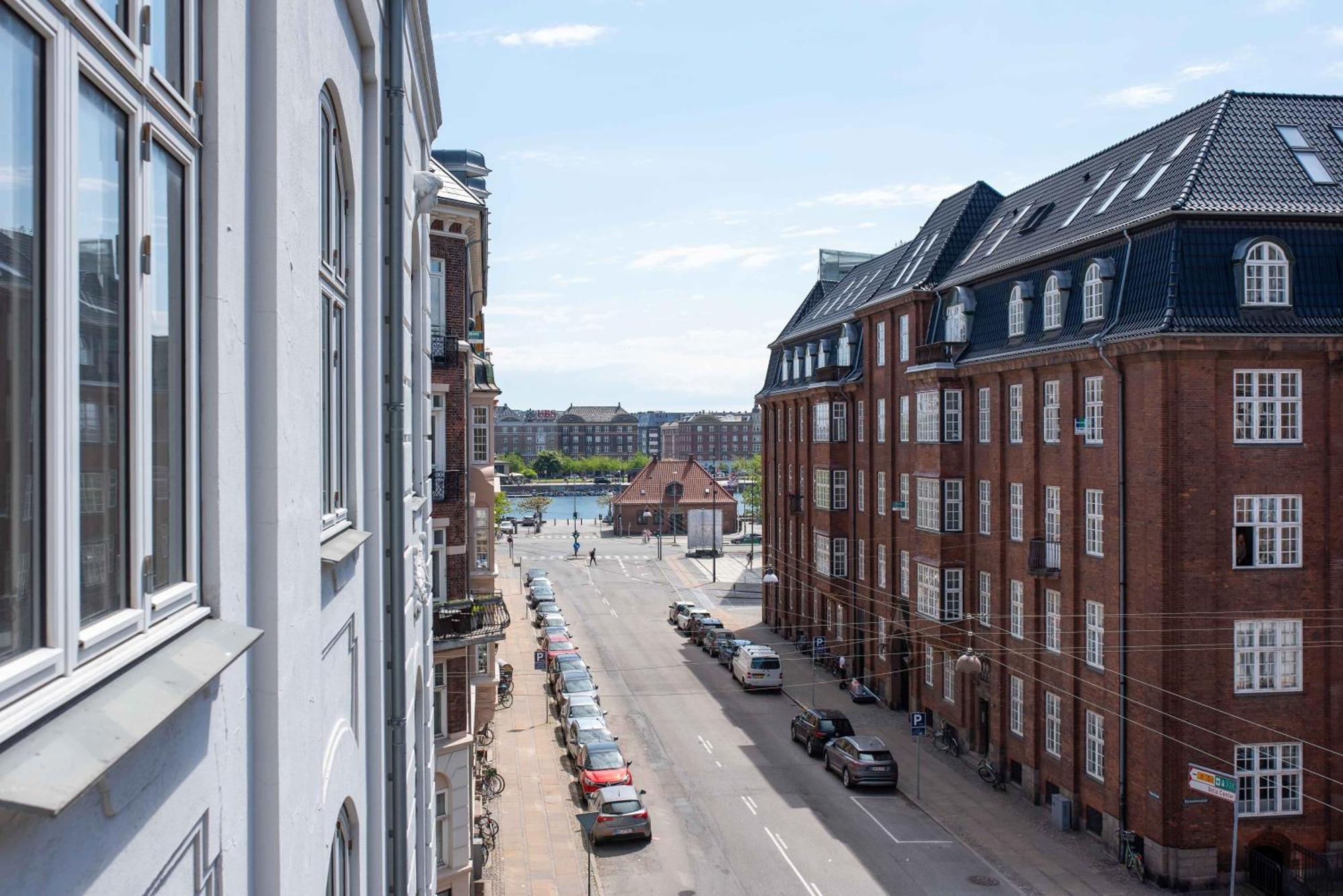 Lovely 3Br Manor Apartment 5 Min From Tivoli Gardens Copenhaga Exterior foto